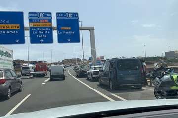 Accidente múltiple en la GC-1 a su paso por Telde, a la altura de La Pardilla/TA.